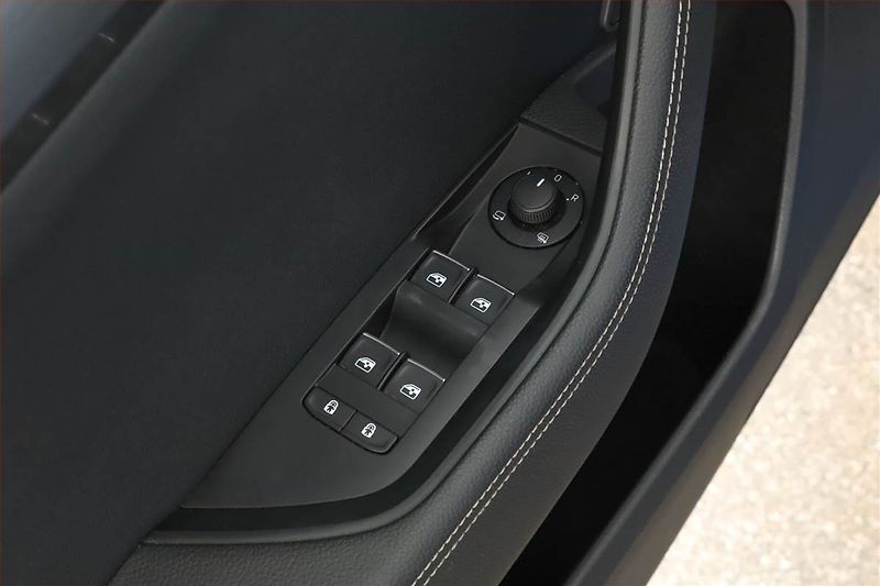 Škoda Superb (2020) 2.0 TDI, Automat, Navi - fotka 18 z 19