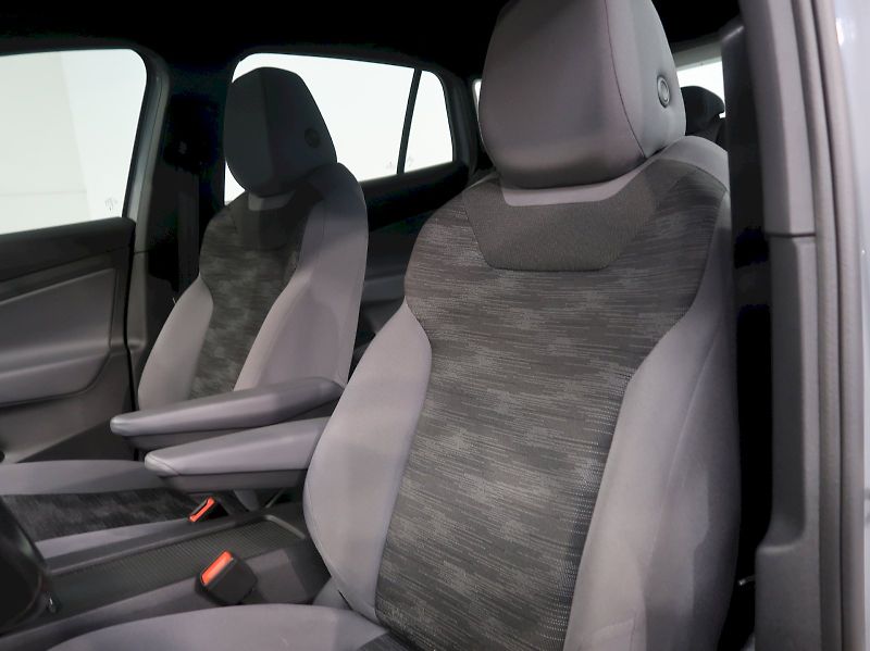 Volkswagen ID.4 (2023) Pro Performance 150kW 82kWh - fotka 14 z 36