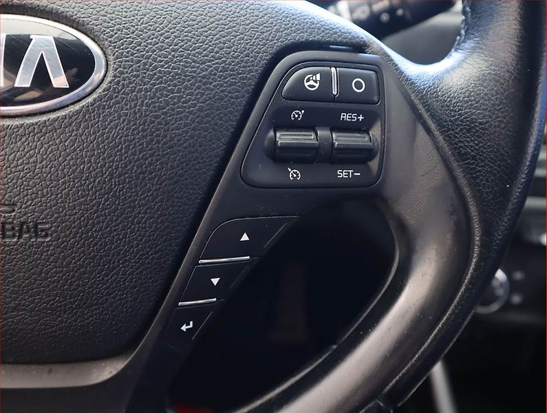 Kia Ceed (2015) Silver 1.6 GDI, Tempomat - fotka 13 z 18