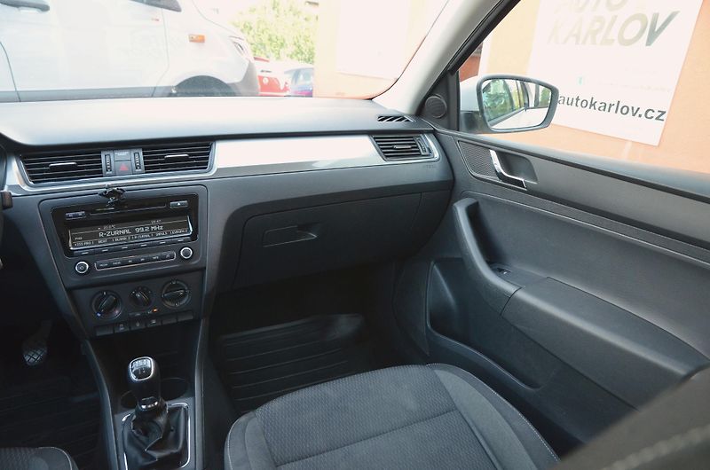 Škoda Rapid (2014) 1.2 TSi 63kW AMBITION / ČR - fotka 17 z 28