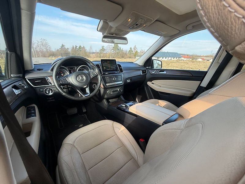 Mercedes-Benz GLS - fotka 9 z 19