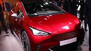 Ďábelskou červenou je lakován koncept Seat El-born. Je to pochopitlně elektromobil
