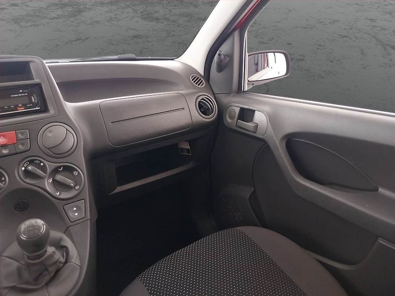 Fiat Panda (2008) 1.1, po STK, plně pojízdný - fotka 8 z 17
