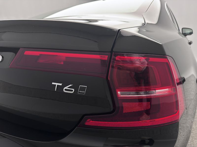 Volvo S90 T6 AWD MOMENTUM AUT 1.maj - fotka 21 z 53