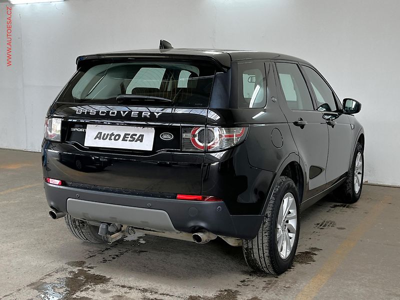 Land Rover Discovery Sport (2017) 2.0 TD4 4x4, AT, bixen, TZ - fotka 4 z 16