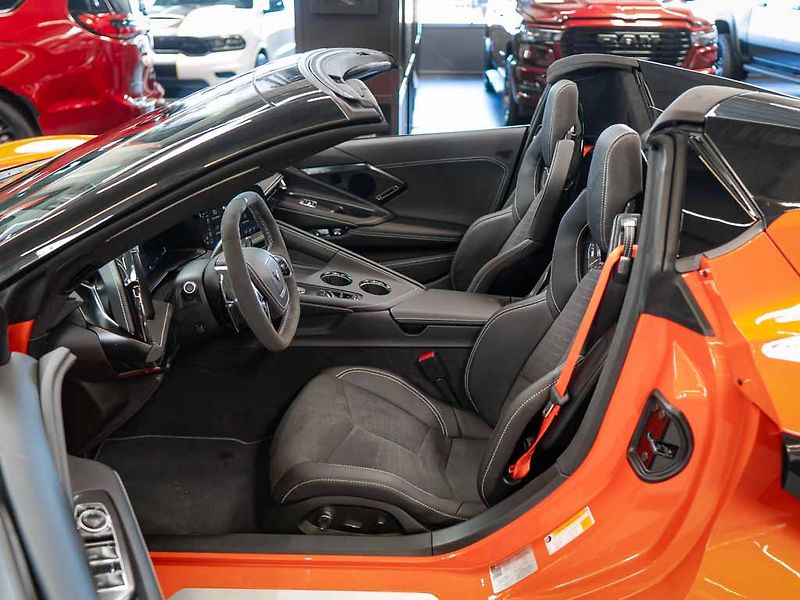 Chevrolet Corvette (2026) 6.2 Cabrio 3LT Z51 Facelift - fotka 15 z 44