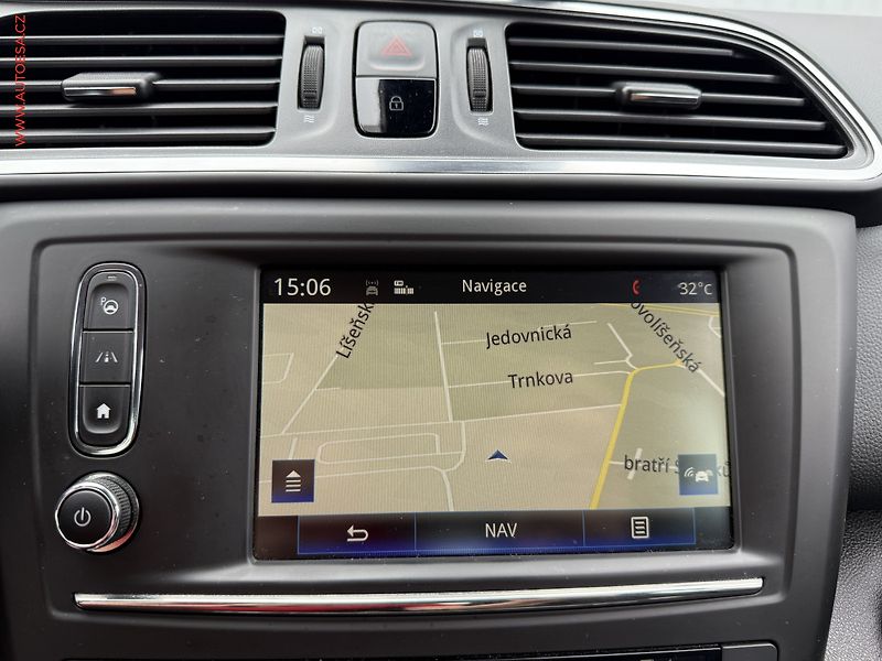 Renault Kadjar (2018) 1.6TDCi 4x4, LED, TZ, panor - fotka 13 z 19