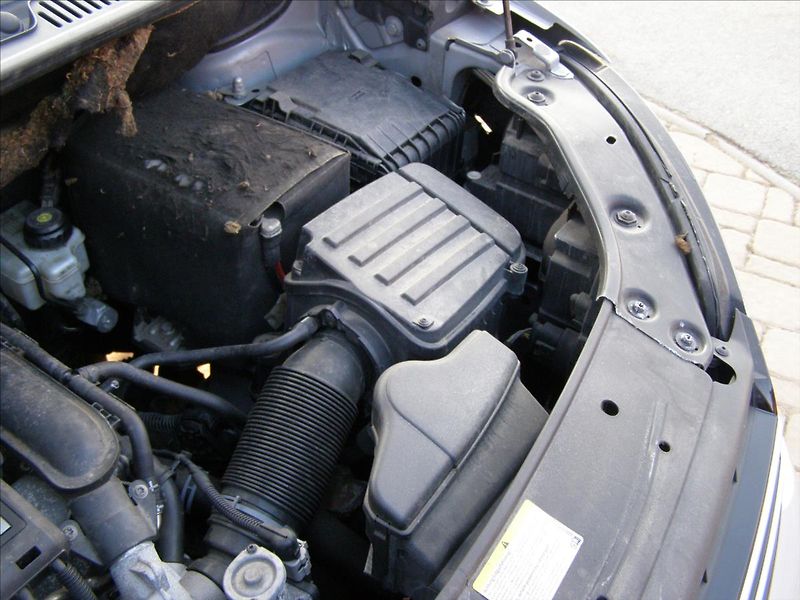 Volkswagen Touran 1,2   77KW REZERVACE - fotka 39 z 39