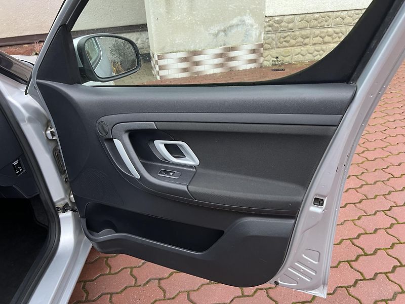 Škoda Roomster 1.2 51KW,ROZVODY+OIL,1MAJITELK - fotka 22 z 43