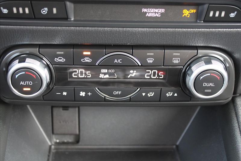 Mazda CX-5 2,0 i  NOVÉ V ČR,1.MAJITEL,4X4 - fotka 23 z 31