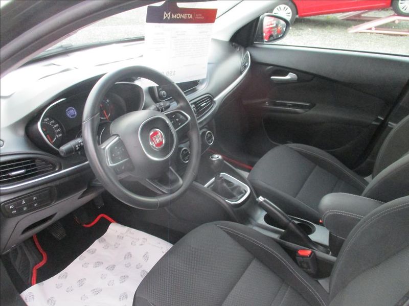 Fiat Tipo 1,4 i 16V, digiklima,Zamluven - fotka 18 z 40