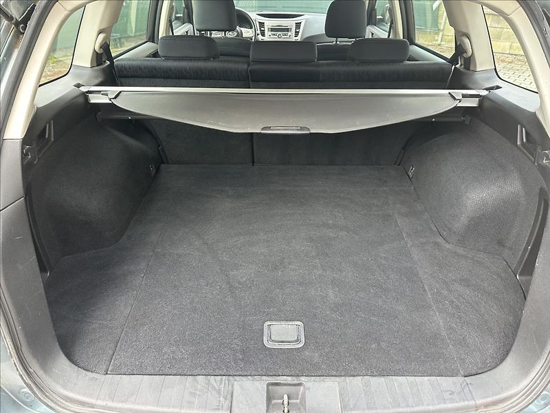 Subaru Legacy 2,0 Serviska 4X4 - fotka 5 z 21