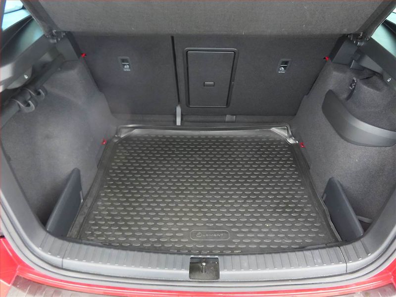 Škoda Karoq (2023) Sportline 1.5 TSI - fotka 14 z 17