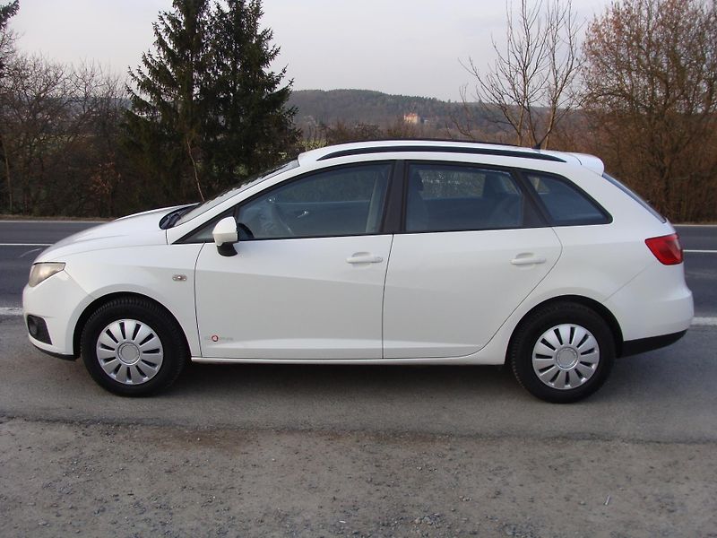 Seat Ibiza 1.2 HTP,51 kW,klima,nová STK - fotka 2 z 35