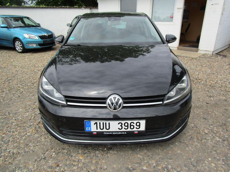 Volkswagen Golf - fotka 2 z 26