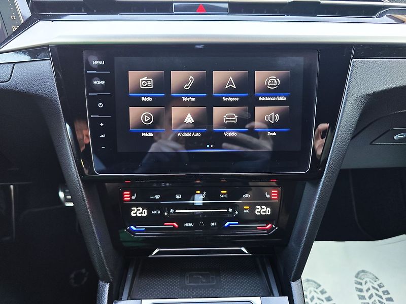 Volkswagen Arteon FL. R-LINE 147kW 4x4 DSG KŮŽE - fotka 35 z 49