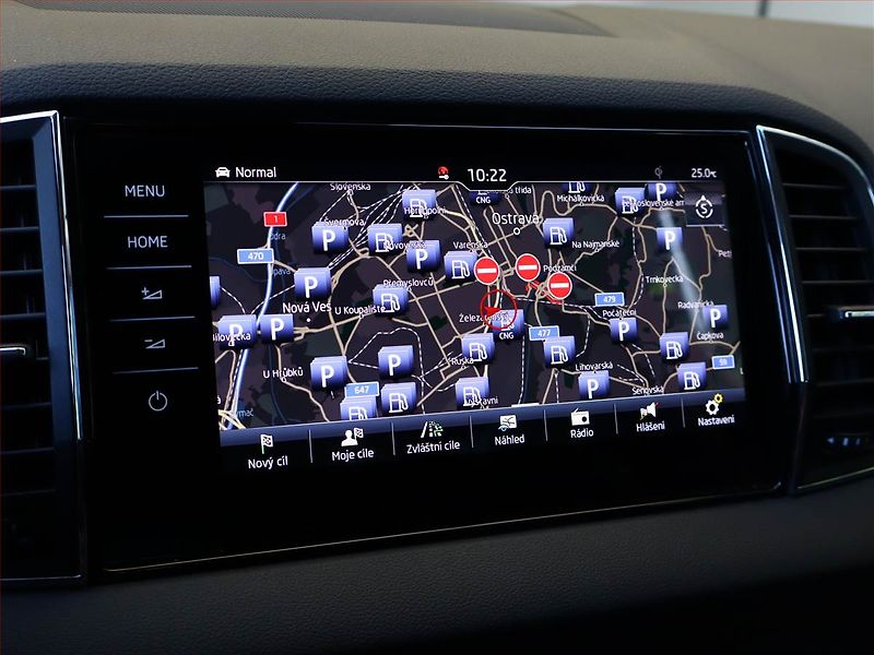 Škoda Karoq (2018) Style Plus 1.6 TDI - fotka 16 z 23