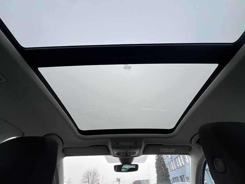 Škoda Karoq Style Plus 2.0TDi 85kw DSG ALU - fotka 21 z 49