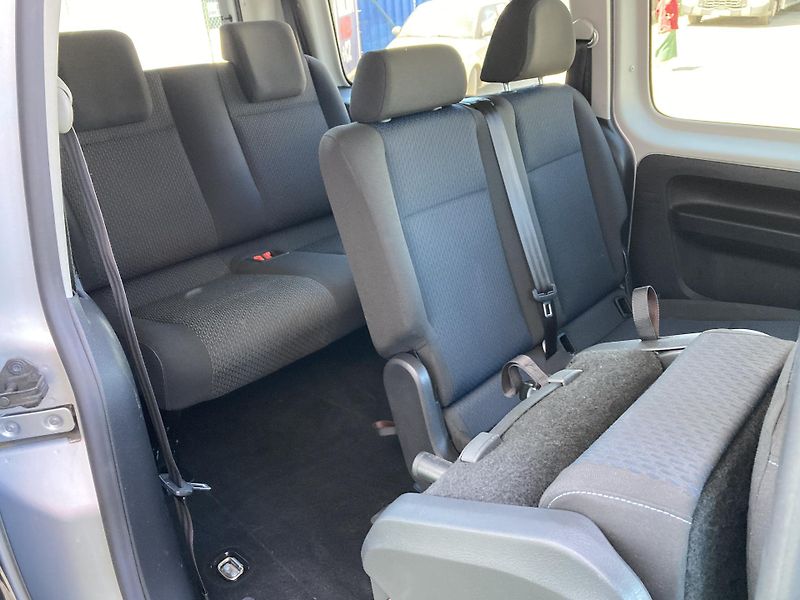 Volkswagen Caddy (2019)  MAXI 2,0TDi 7 míst záruka km - fotka 20 z 21