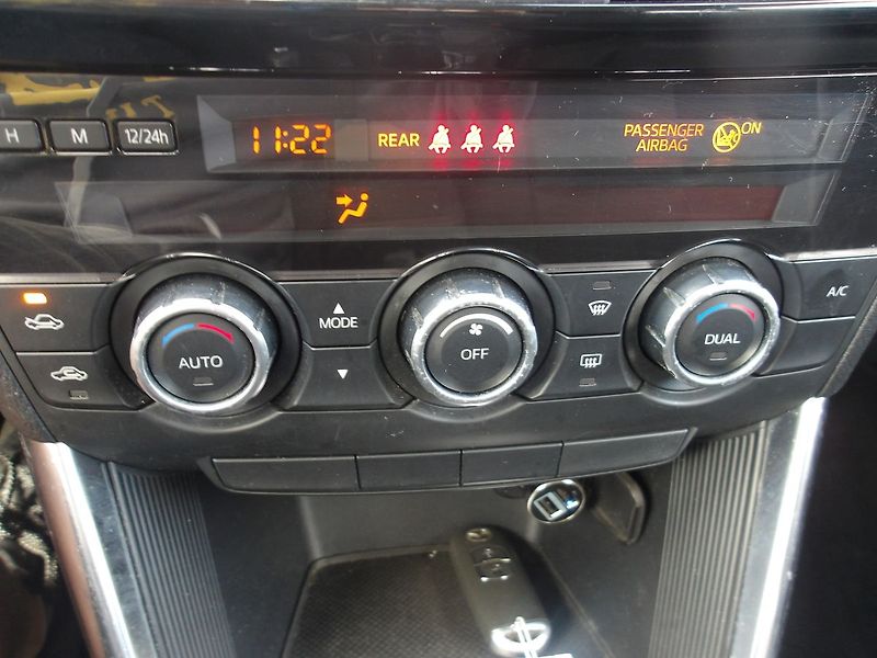 Mazda CX-5 2,0i 120kW naj.108000km ČR !! - fotka 26 z 33