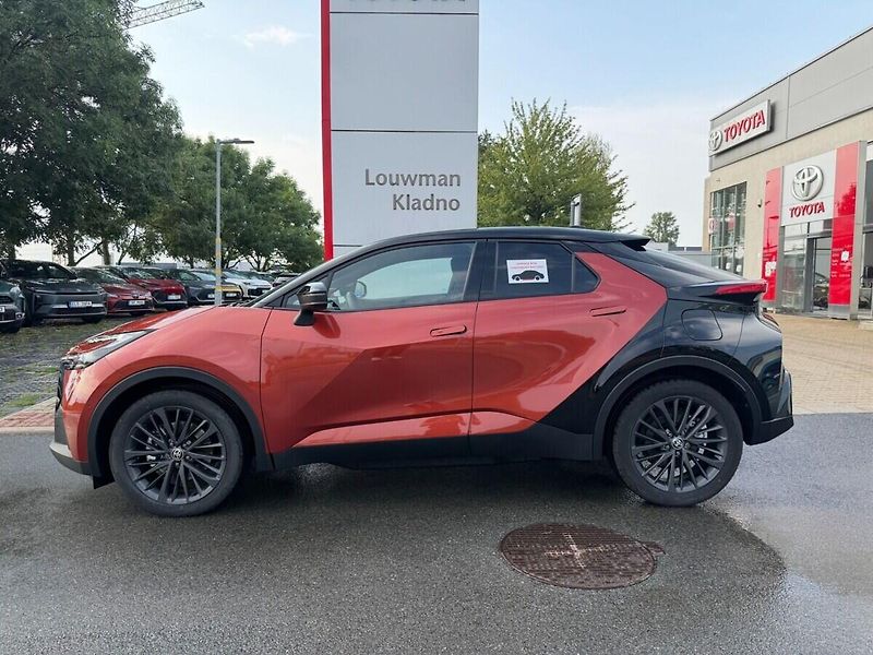 Toyota C-HR 2.0 PHEV Tokio edition - fotka 3 z 10