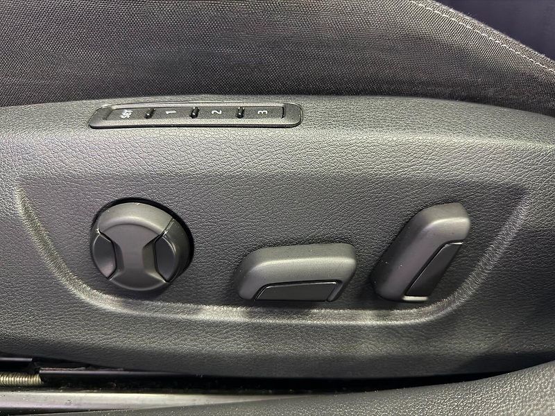 Škoda Superb 2.0TSI 140KW DSG STYLE, ACC, K - fotka 23 z 27