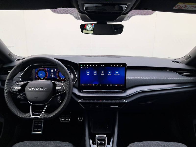 Škoda Octavia (2025) IV Sportline 1.5 TSI m-HEV / 1 - fotka 7 z 30