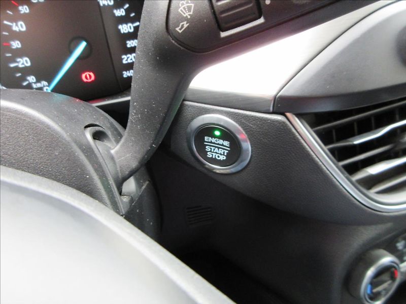 Ford Focus 1,0 i, Vyhř.sed,vol,okn, Navi, - fotka 23 z 29