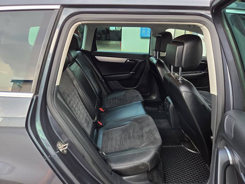 Volkswagen Passat Variant (2014) 2.0 TDI DSG - fotka 31 z 45
