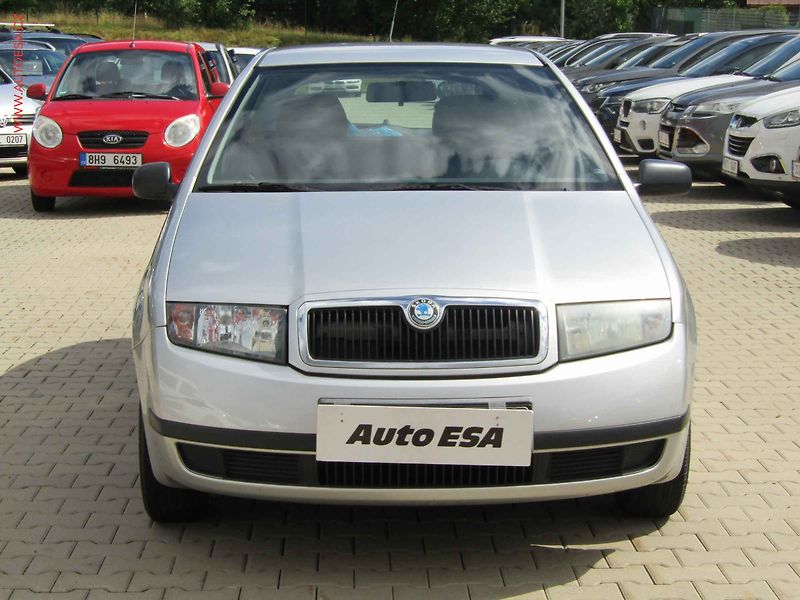 Škoda Fabia (2004) 1.2i, servis.kniha - fotka 2 z 15