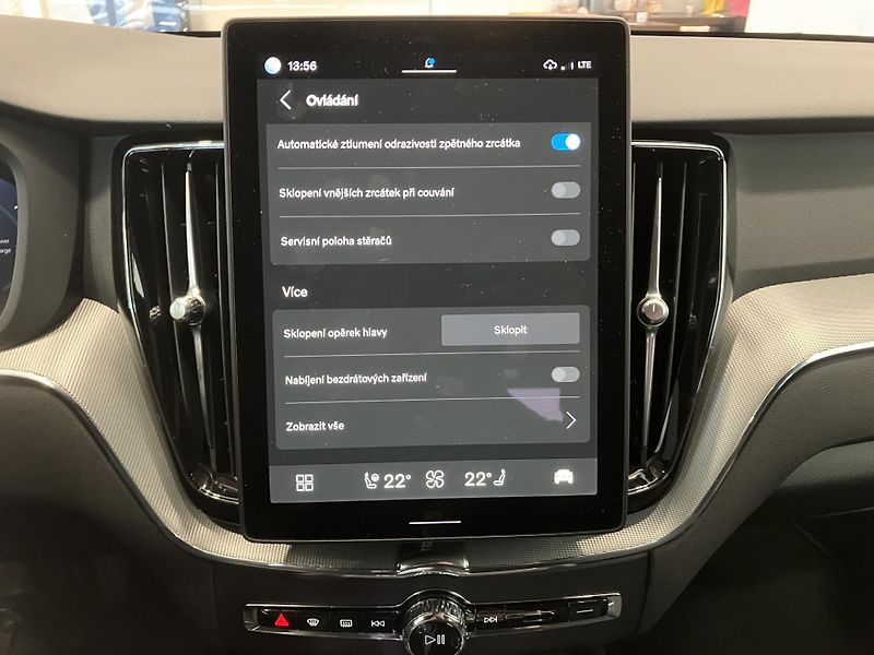 Volvo XC60 T6 AWD Black Edition Plus AT8 - fotka 35 z 40