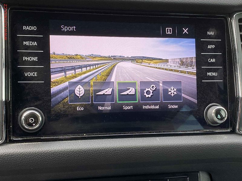 Škoda Kodiaq (2018) 2.0 TDi 4x4, Style, DSG, TZ - fotka 16 z 19