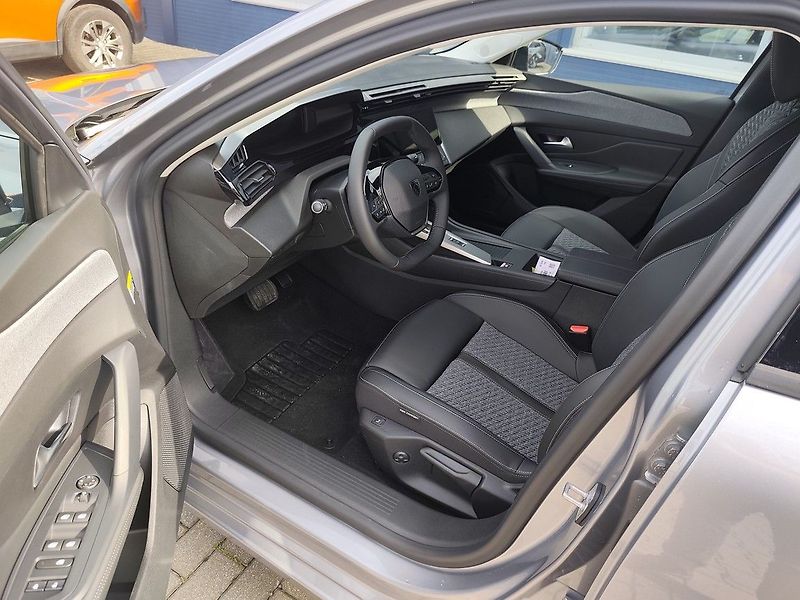 Peugeot 308 (2026) SW ALLURE Hybrid 145 e-DCS6 - fotka 13 z 15