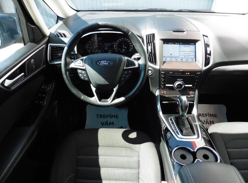 Ford Galaxy 2.0 TDCi Titanium Navi 7.míst - fotka 14 z 24