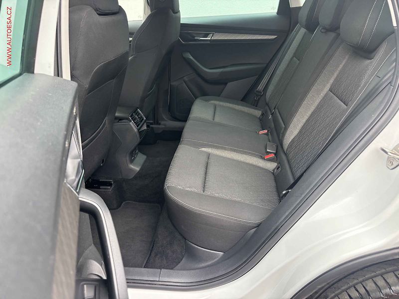 Škoda Karoq (2023) 1.5 TSi, Style, TZ, Webasto - fotka 10 z 18