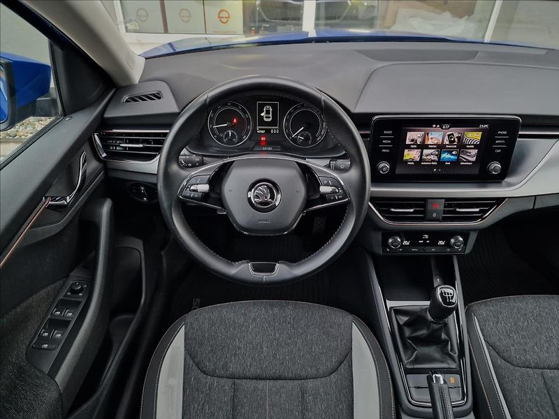 Škoda Scala 1.0 TSI 70kW Style, ČR,1.Maj. - fotka 12 z 50