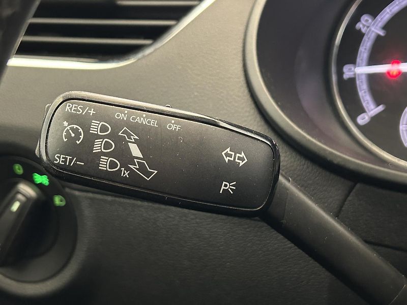 Škoda Octavia 1.0 TSI Ambition Plus Extra - fotka 13 z 22