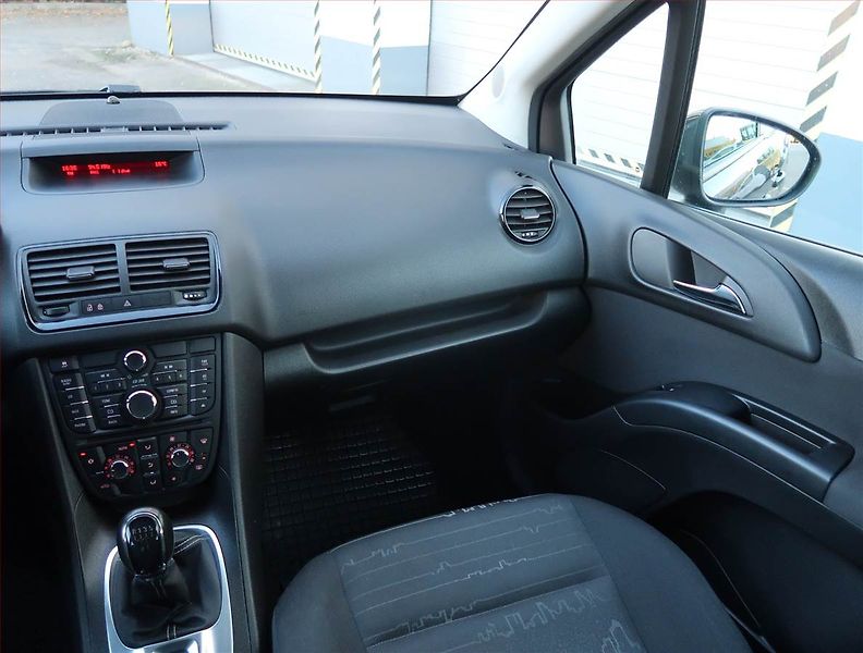 Opel Meriva (2014) 1.4 i, ČR,1.maj, Serv.kniha - fotka 8 z 21