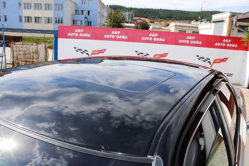 Chrysler 300C (2007) 3,0CRDI KŮŽE XENON TEMPOMAT - fotka 16 z 17