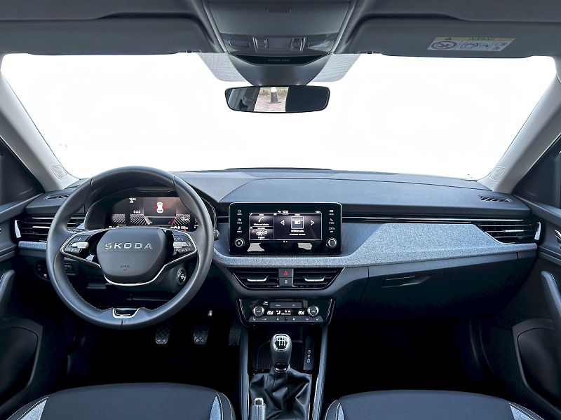 Škoda Kamiq (2025) 1.0 TSI 85kW MP6 Selection - fotka 5 z 33
