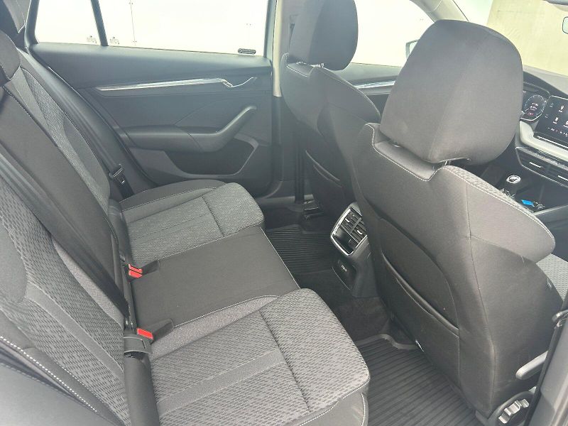 Škoda Octavia (2021) OCT.COM STY TD 85/2.0 M6F - fotka 12 z 27
