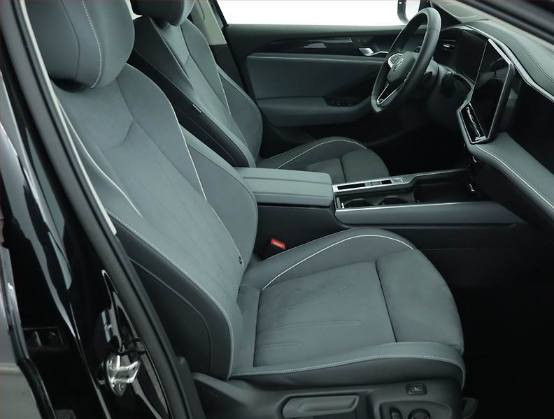 Volkswagen Passat (2024) Business 1.5 eTSI ACT - fotka 9 z 18
