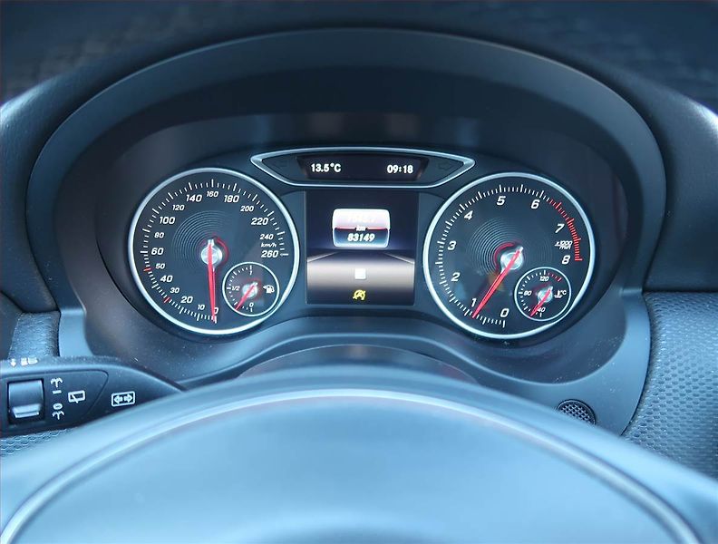Mercedes-Benz Třídy A (2016) A 180, Serv.kniha, Kůže - fotka 11 z 15