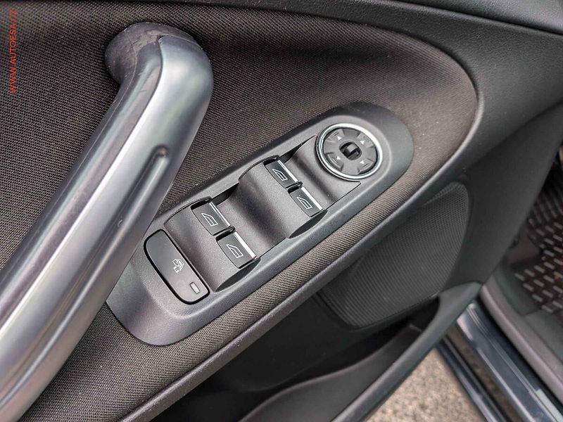 Ford Galaxy (2011) 1.6TDCi, AC - fotka 9 z 16