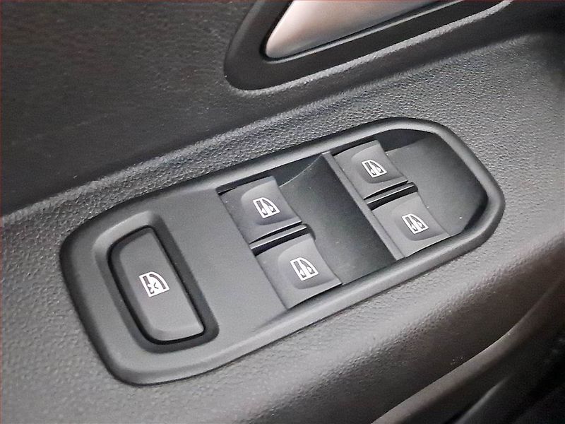 Dacia Duster (2022) Comfort 1.0 TCe, LPG, ČR,1.maj - fotka 16 z 17