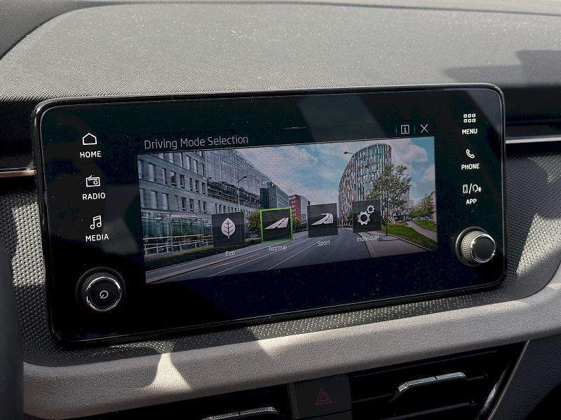 Škoda Kamiq (2025) 1.0 TSI 85 kW TopSelection - fotka 19 z 24