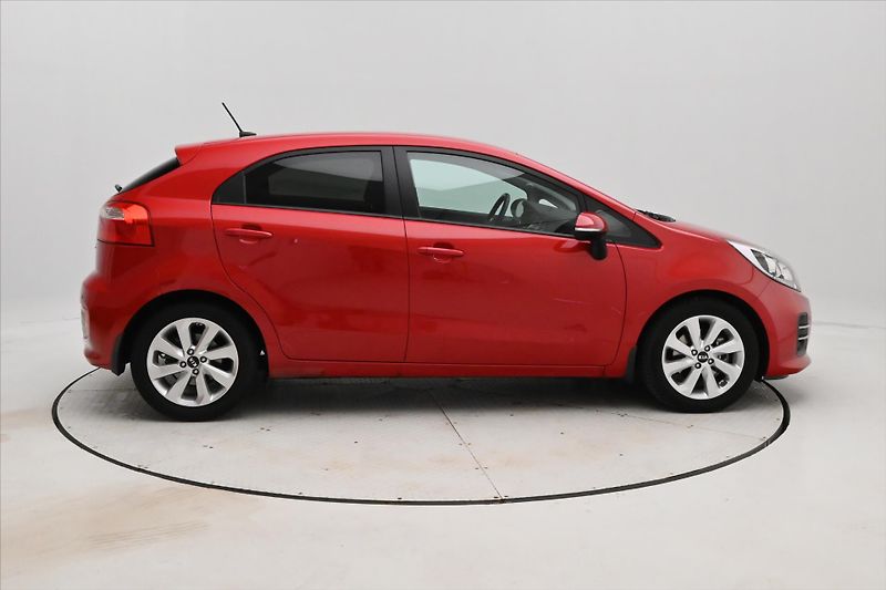Kia Rio 1,4 CVVT 80kW KLIMA Manuál Zár - fotka 4 z 29
