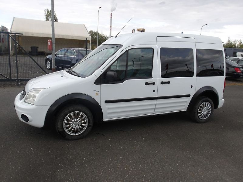 Ford Tourneo Connect 1,8TDCi L1H2 ČR NAJ.179000km ! - fotka 4 z 33