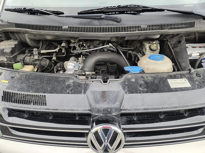 Volkswagen Multivan (2013) 2.0 BITDI 132KW DSG 4M LONG - fotka 48 z 50