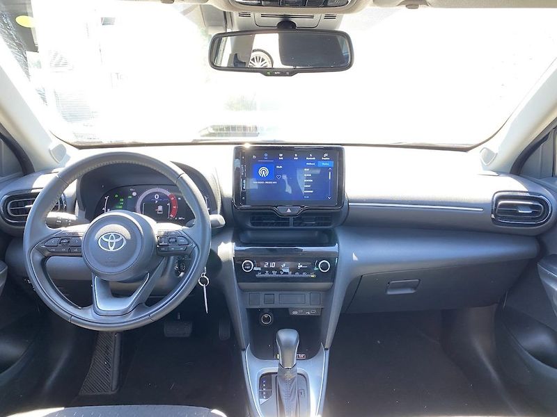 Toyota Yaris Cross 1.5HEV, ČR-1m, Comfort, DPH - fotka 11 z 14